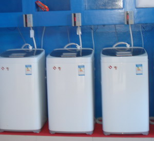 興邦I(lǐng)C卡洗衣機刷卡控制器在某大學安裝現(xiàn)場